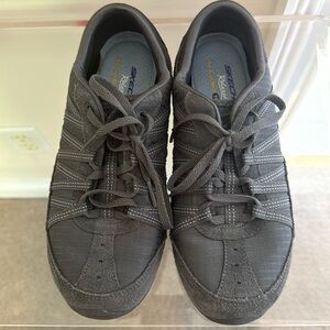 Skechers gray memory foam 6.5 shoes